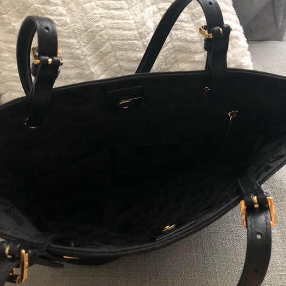 Michael Kors MK purse - Picture 2 of 5